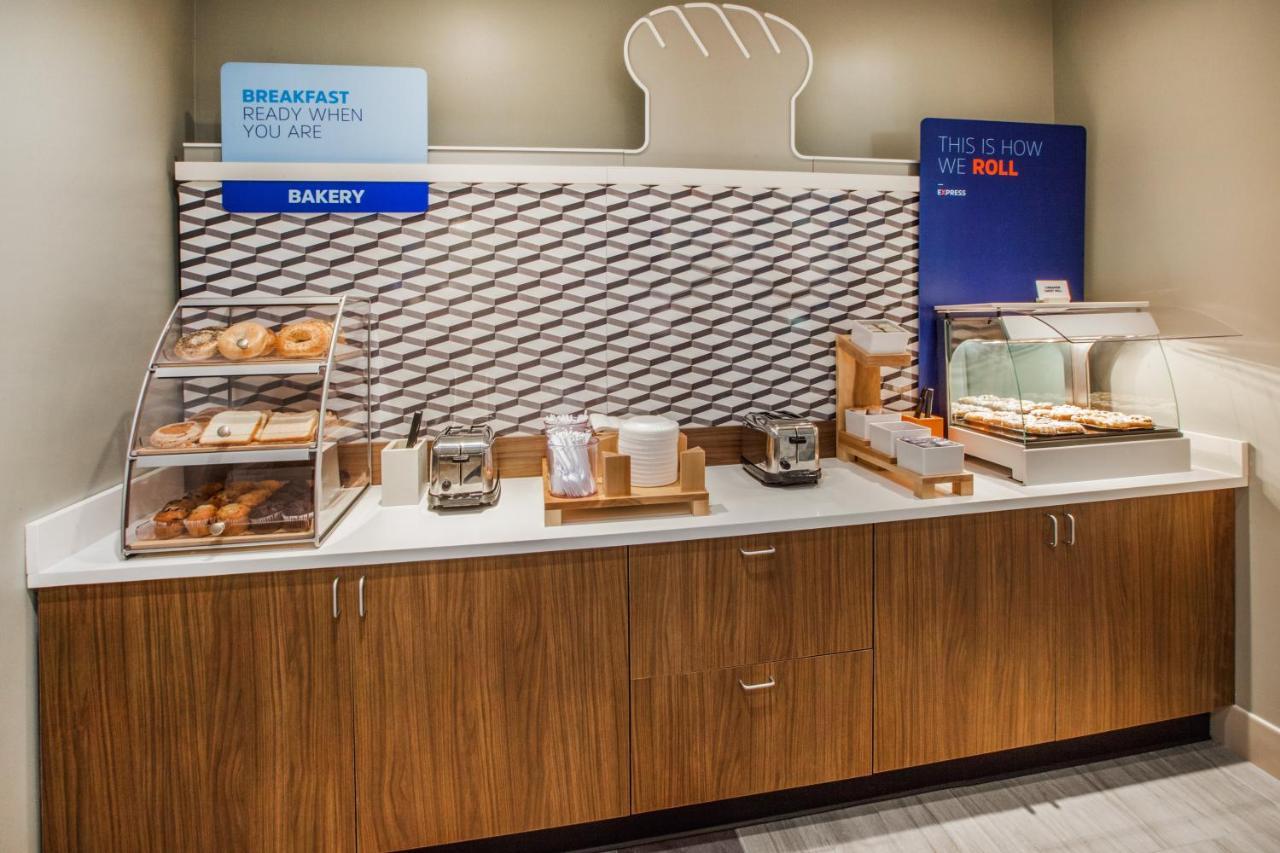 Holiday Inn Express & Suites - Asheboro By Ihg المظهر الخارجي الصورة